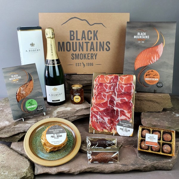 Cariad Luxury Hamper Box